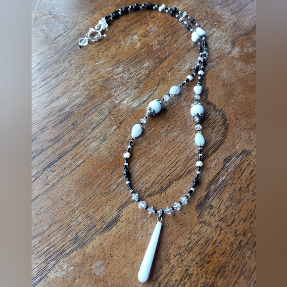 Handmade Blue Lace Agate Crystal Beaded Necklace!!!!! - Picture 2 of 8